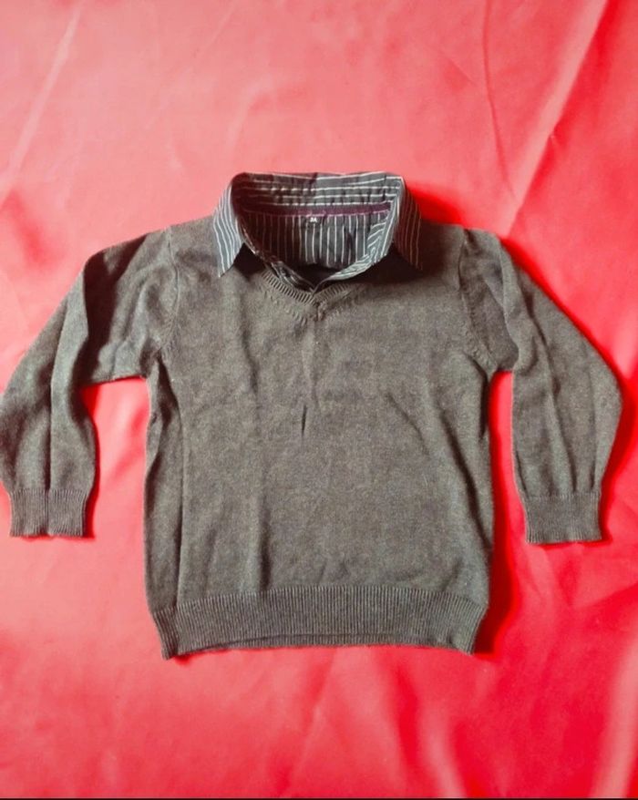 Pull avec fausse chemise intégré au col taille 3 ans gris foncé