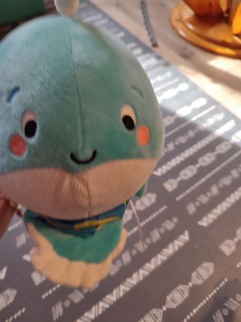 Peluche livre baleine