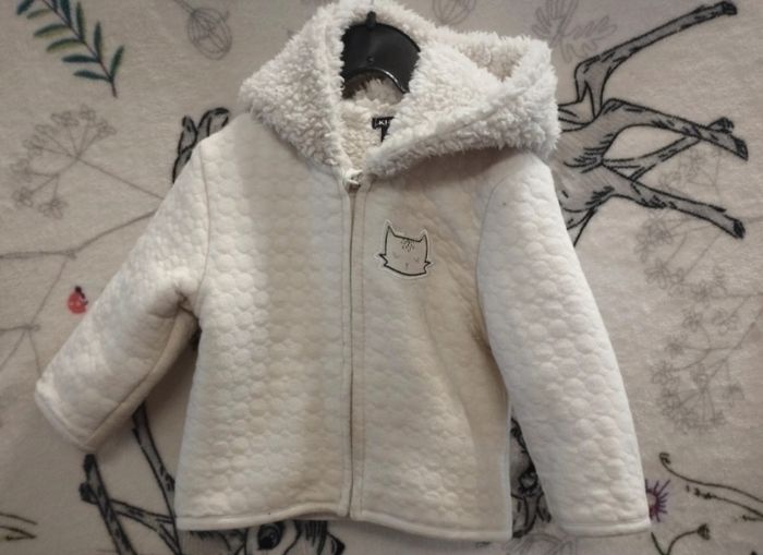 Blouson d'hiver Kiabi taille 12 mois
