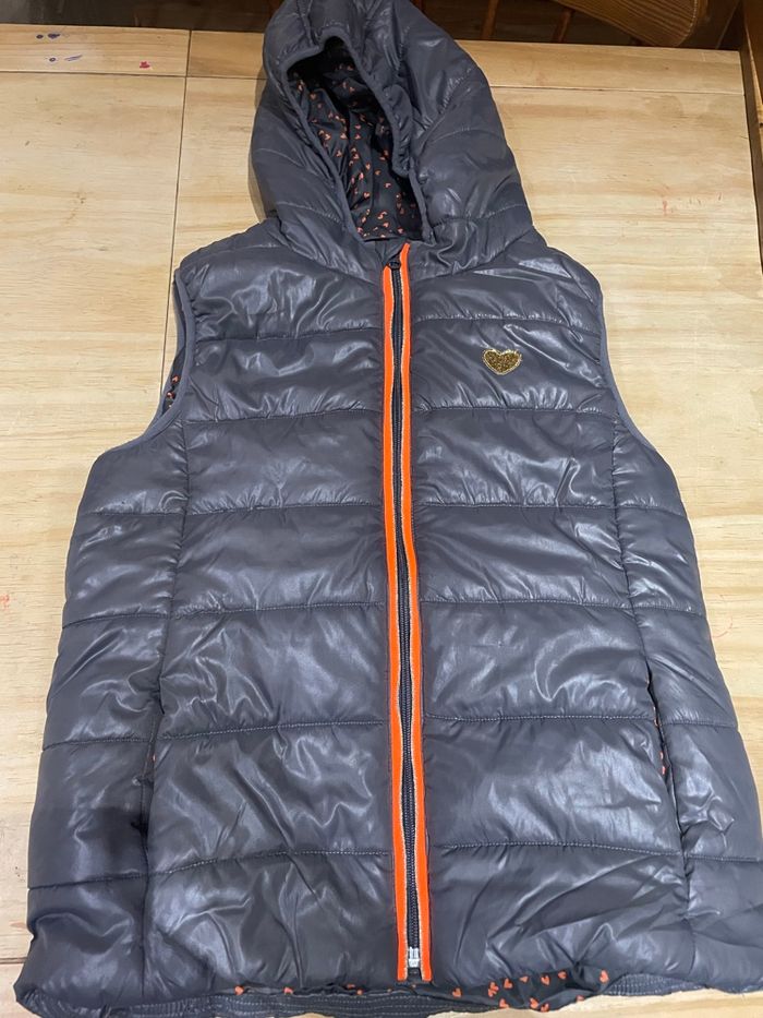 Veste sans  manche  12 ans