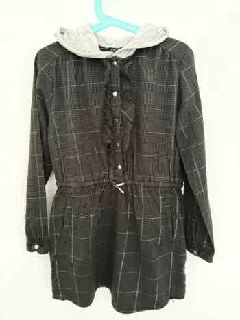 Robe ikks à capuche 8 ans