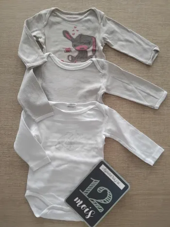 Lot bodys 12 mois / 80 cm