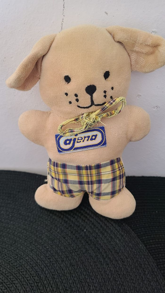doudou peluche ajena chien grelot beige ecru creme marrobn taupe short ecossais carreaux jaune bleu