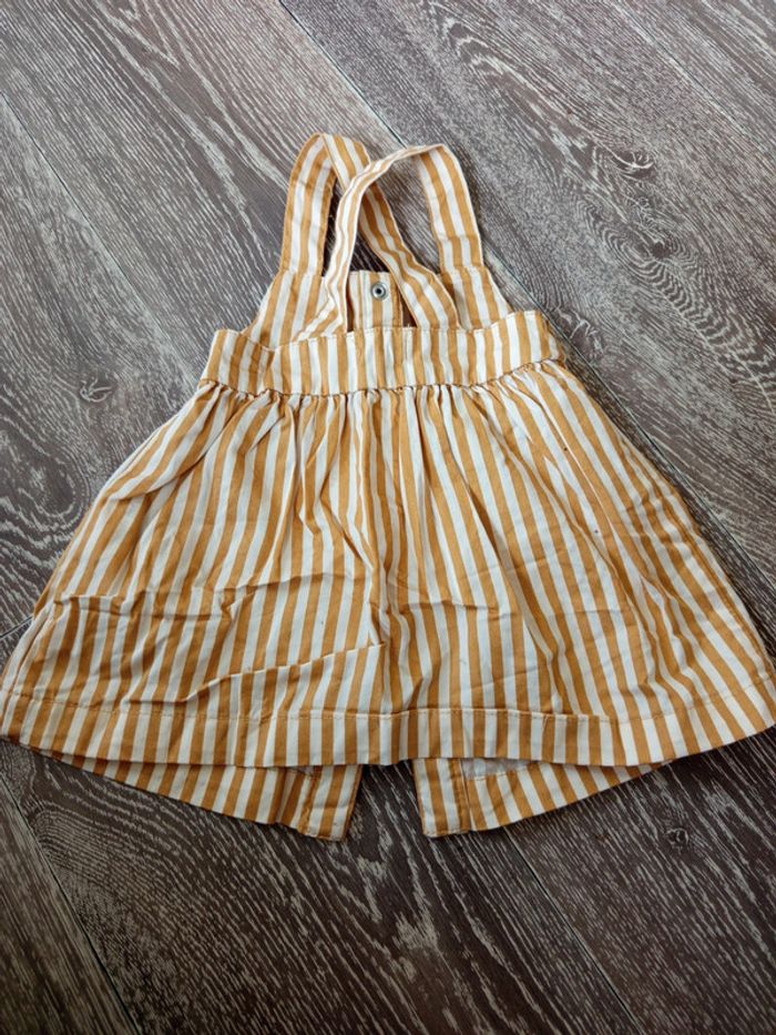 Robe moutarde Kiabi 1 mois - photo numéro 2