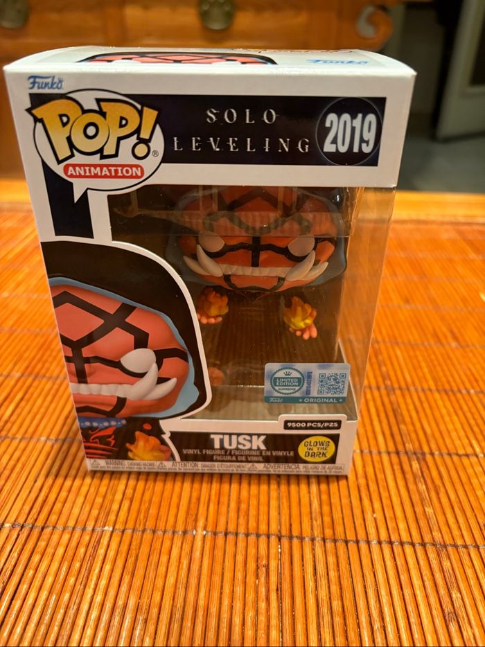 Solo Leveling Tusk Limited Edition 9500 Supreme Exclusive Funko Pop - photo numéro 2