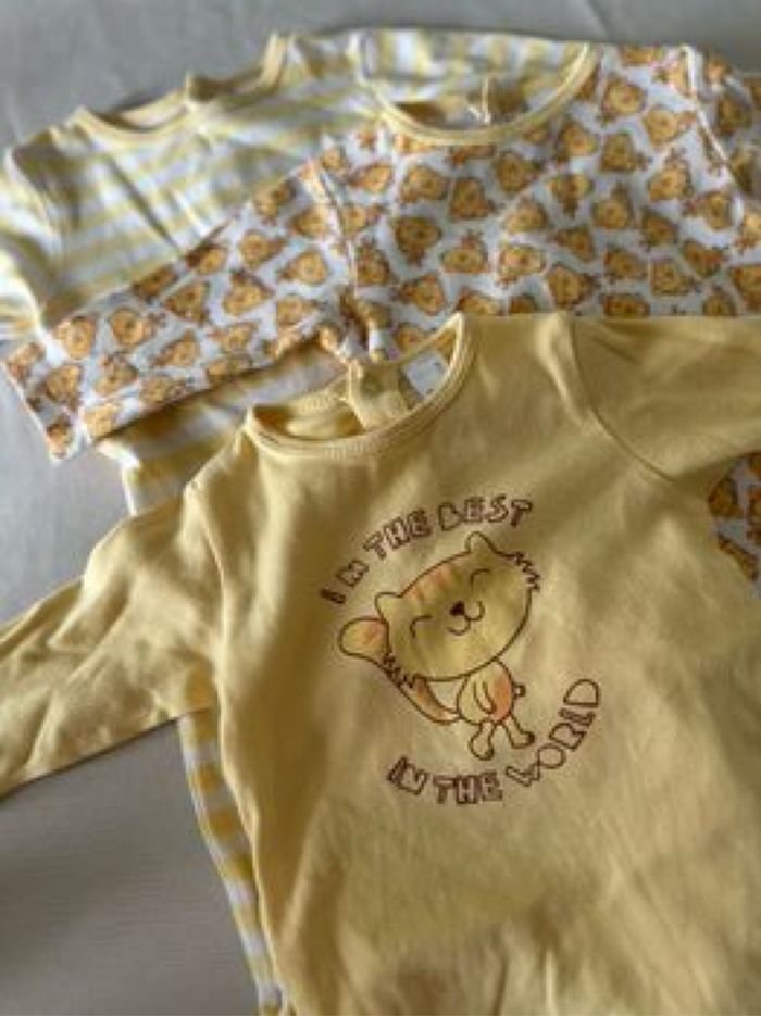 Lot 3 pyjamas
