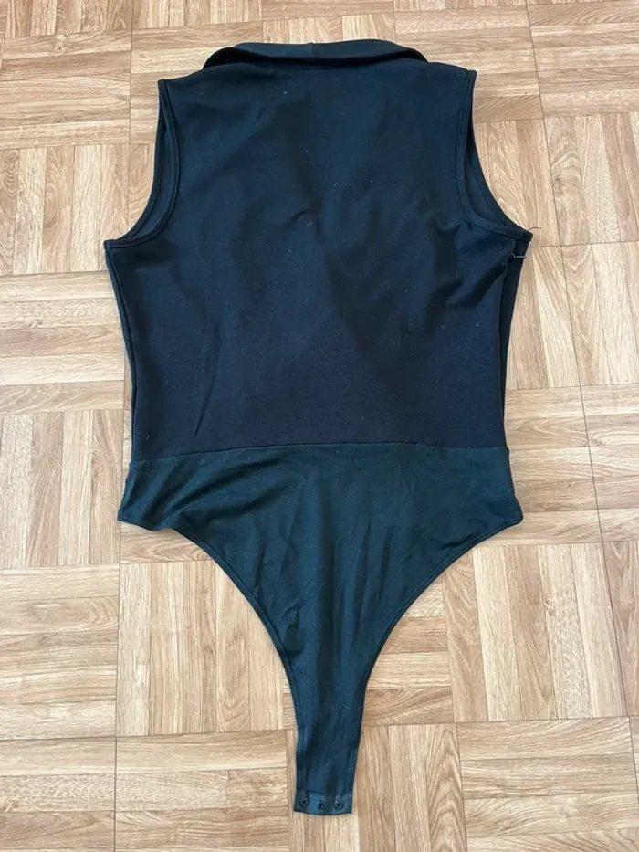 Top body noir avec col en châle Shein (NEUF) - photo numéro 4