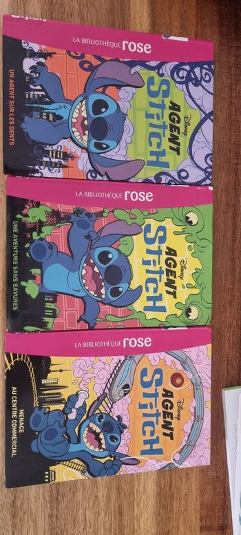 Lot 3 livres agent stitch bibliothèque rose 