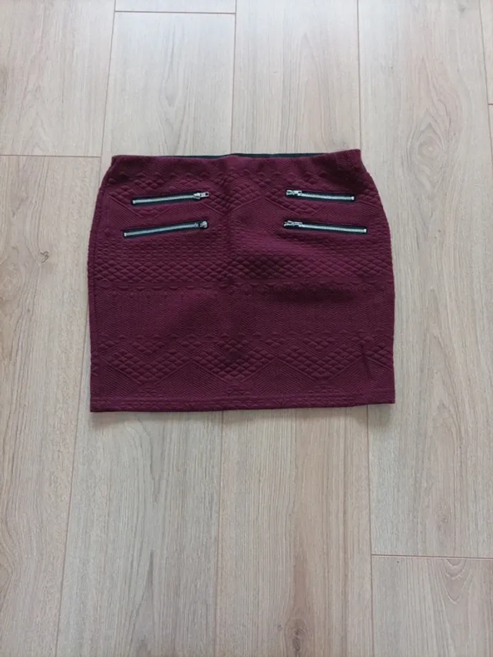 Jupe coupe bordeaux