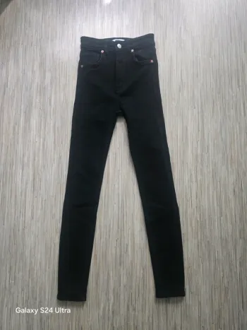 Jean skinny noir - Zara - Taille 34