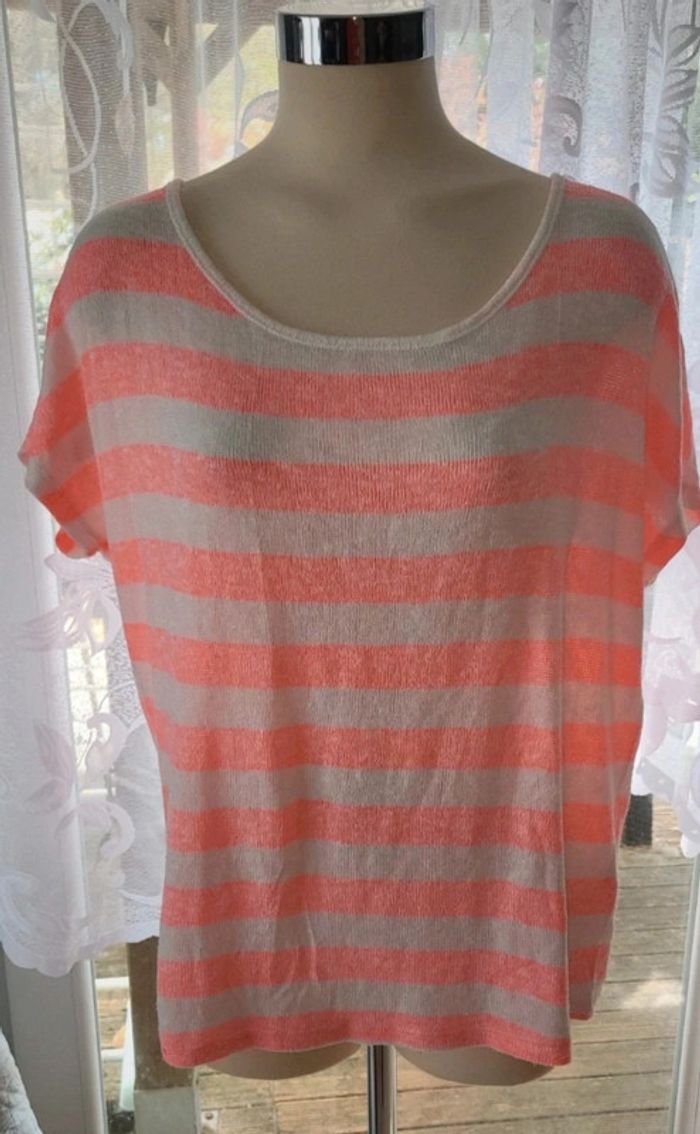 Pull à manches courtes rayé rose et blanc – Léger et élégant