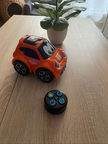 Voiture tooko orange télécommander