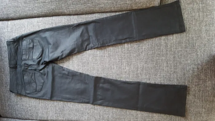 Pantalon noir - photo numéro 2