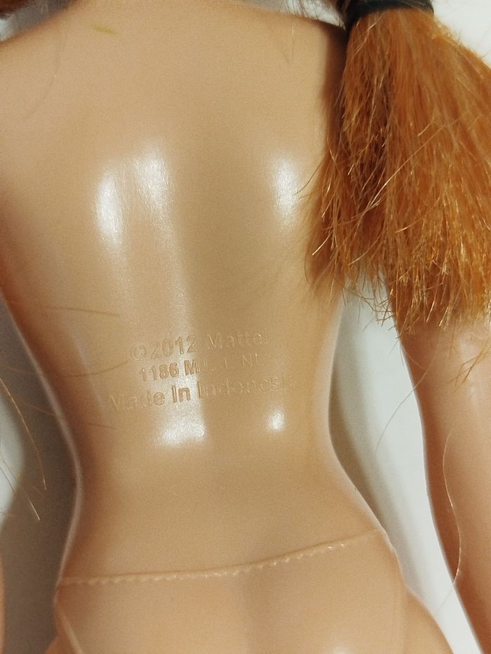 Barbie Anna - La reine des neiges - photo numéro 7