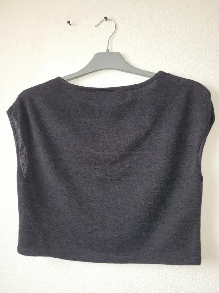 Crop top noir - photo numéro 3