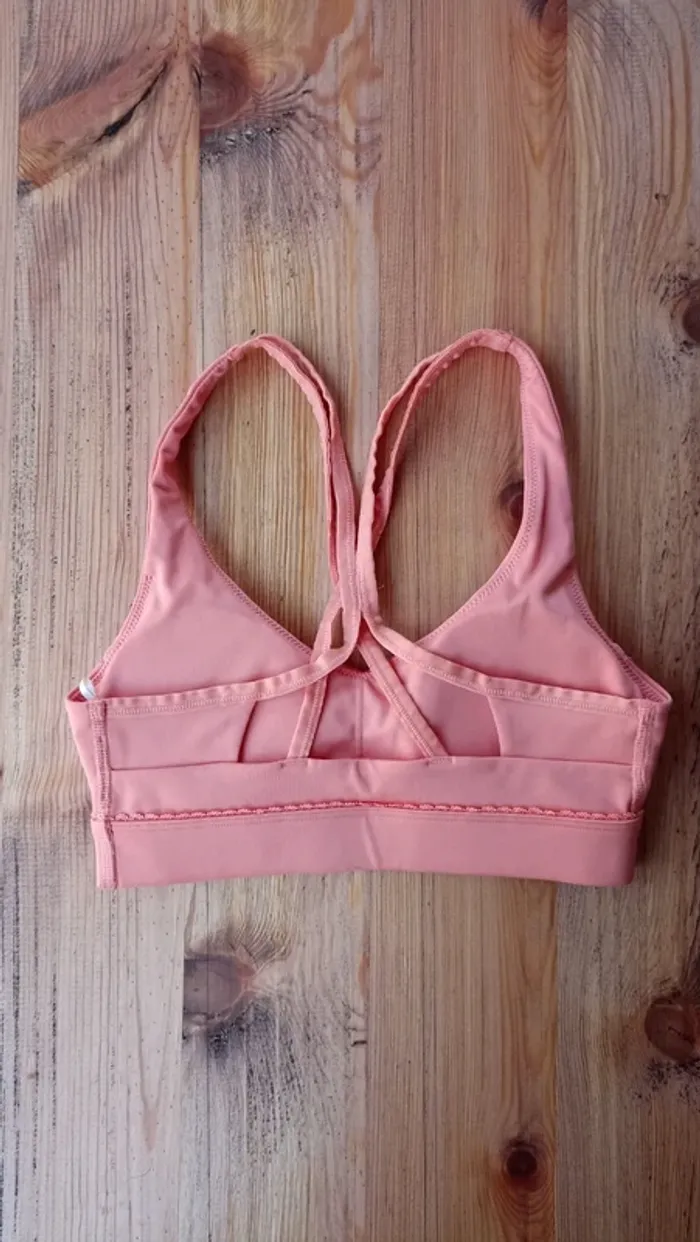 Brassière de fitness Puma x Pamela Reif - photo numéro 3