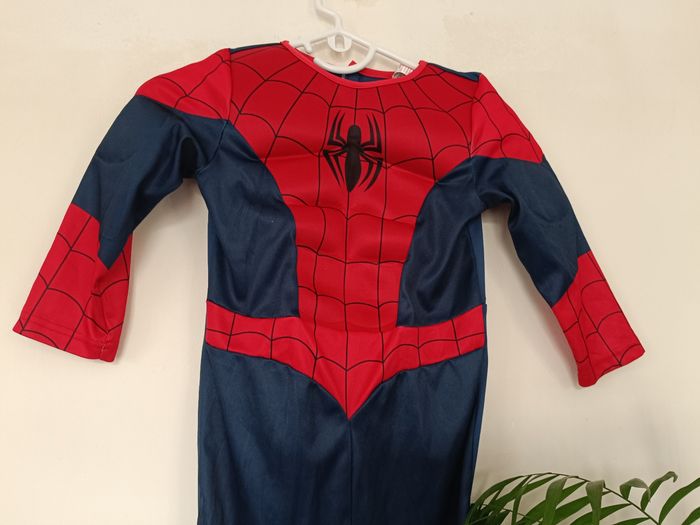 Déguisement Spiderman 5/6 ans - photo numéro 4