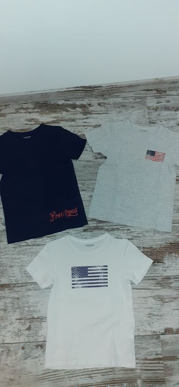 Lot t shirt