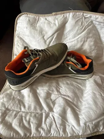 Paire de basket taille 40 marque schott