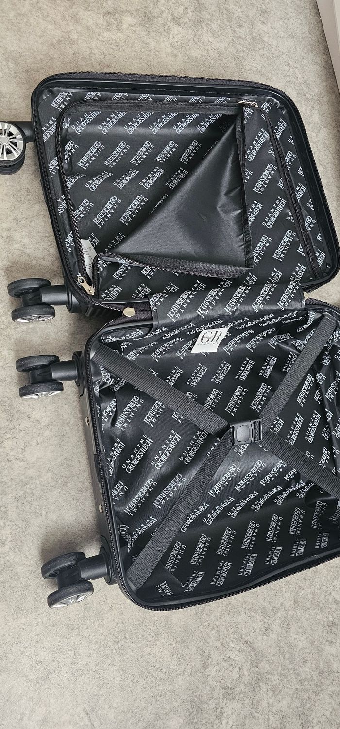 Valise cabine noire rigide neuve 8 roues 360° – Georges Rech - photo numéro 10