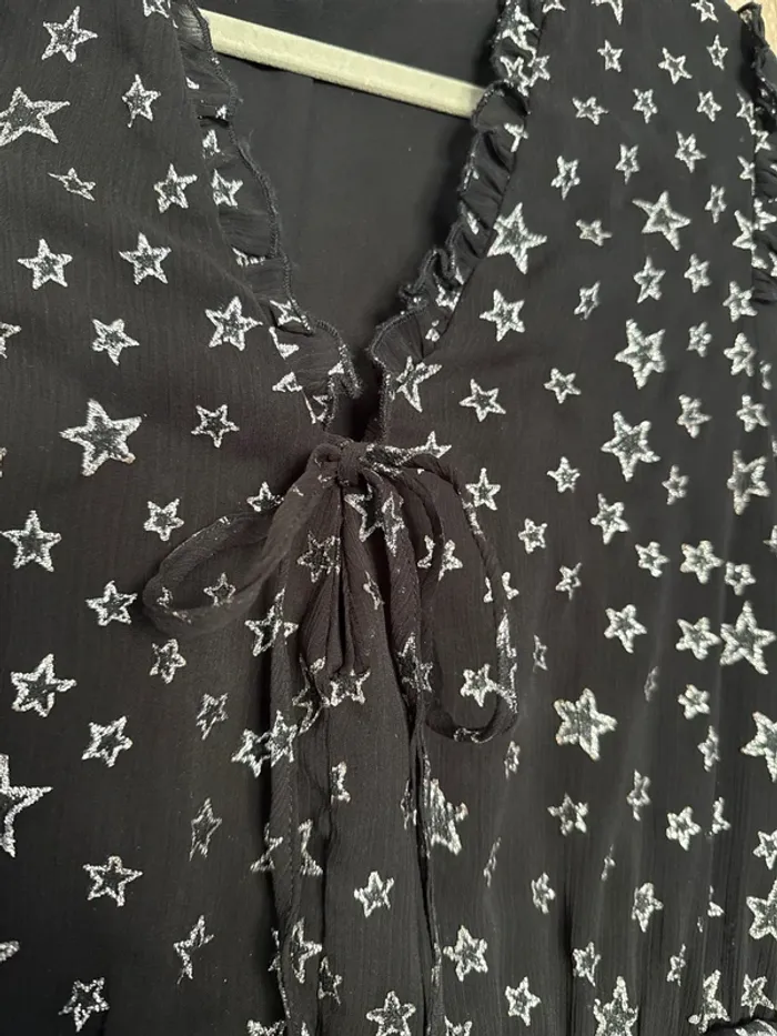 Robe noire étoiles argentées - photo numéro 3