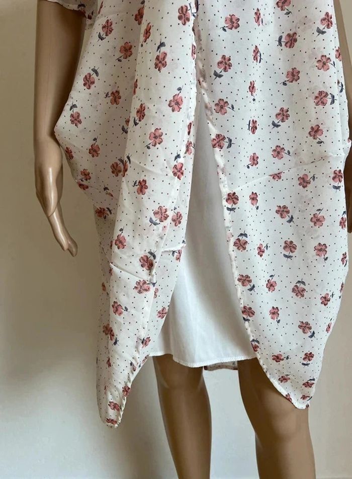 Robe volantée blanche à motifs cerisiers Corée du Sud neuve - photo numéro 8