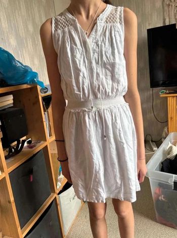 Jolie  robe blanche taille  34