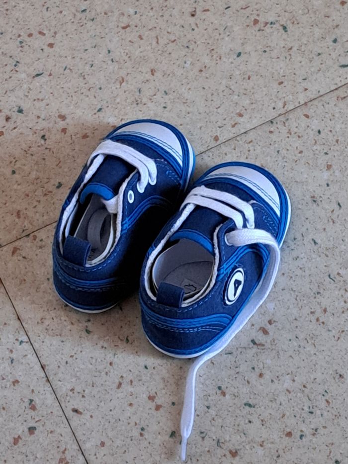 Chaussure absorba neuf pour bébé - photo numéro 3