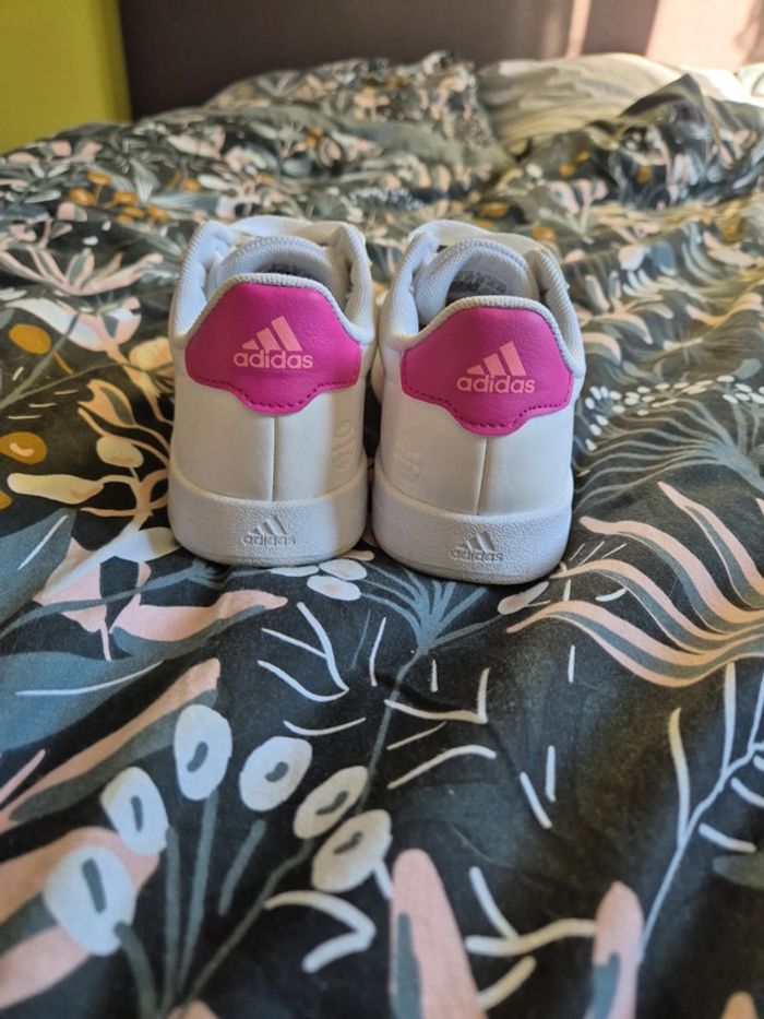 Basket adidas - photo numéro 2