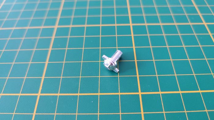 Moyeu axe fixation de roue miniature Bburago Burago Mercedes-Benz SSK 1928 1/18 1/18e 1/18ème #B86 - photo numéro 2