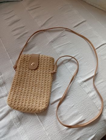 Pochette bandoulière en paille 