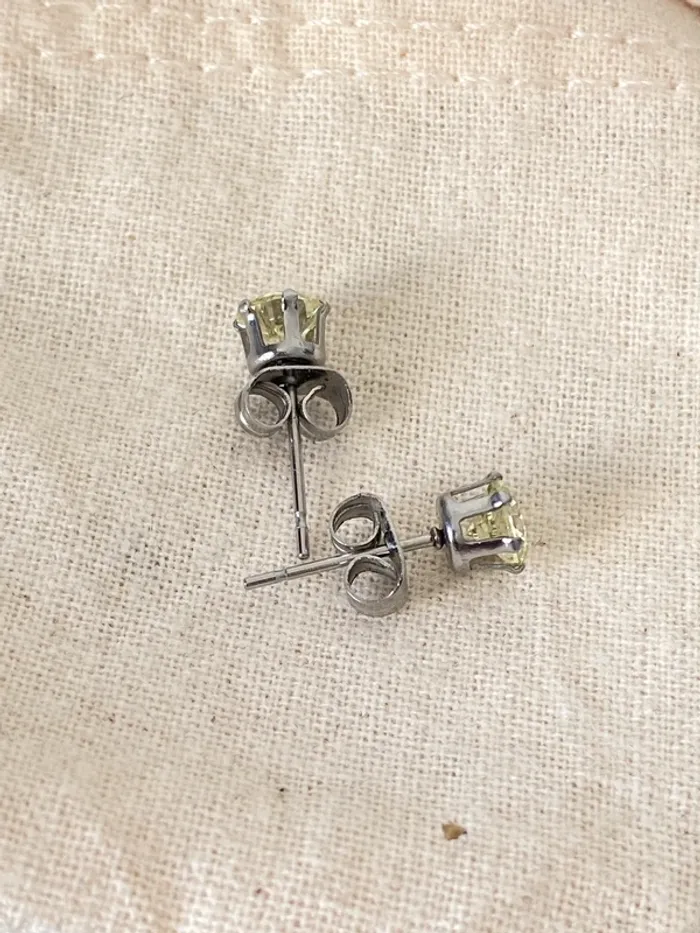 Paire boucle d’oreille strass - photo numéro 2