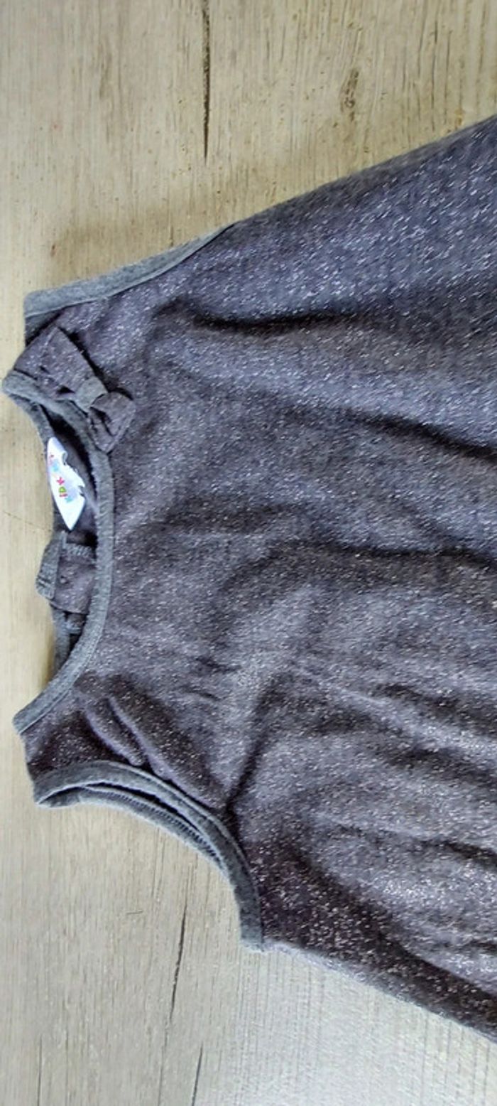 Robe courte, sans manche, grise brillante, Kidkanai, 4/5 ans, nickel - photo numéro 5