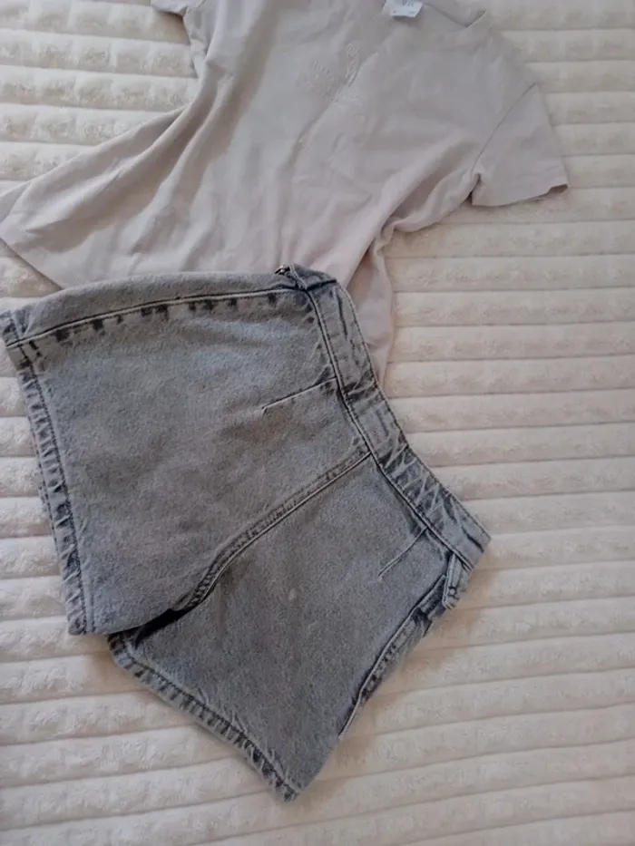 Ensemble fille Tshirt +jupe denim 6ans Zara 🩶🌼 - photo numéro 6