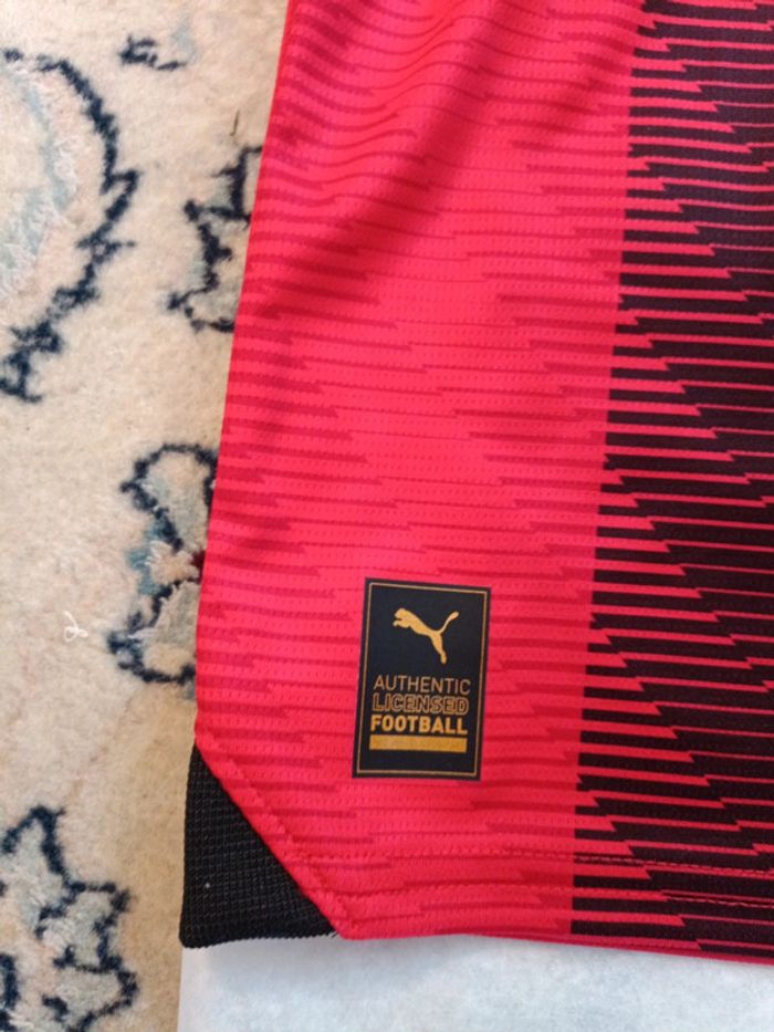 Tenue de foot Puma, équipe Milan AC taille 5/6 ans authentique neuf - photo numéro 8