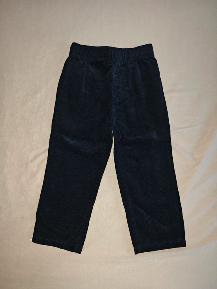 Pantalon en léger velour côtelé 2 ans