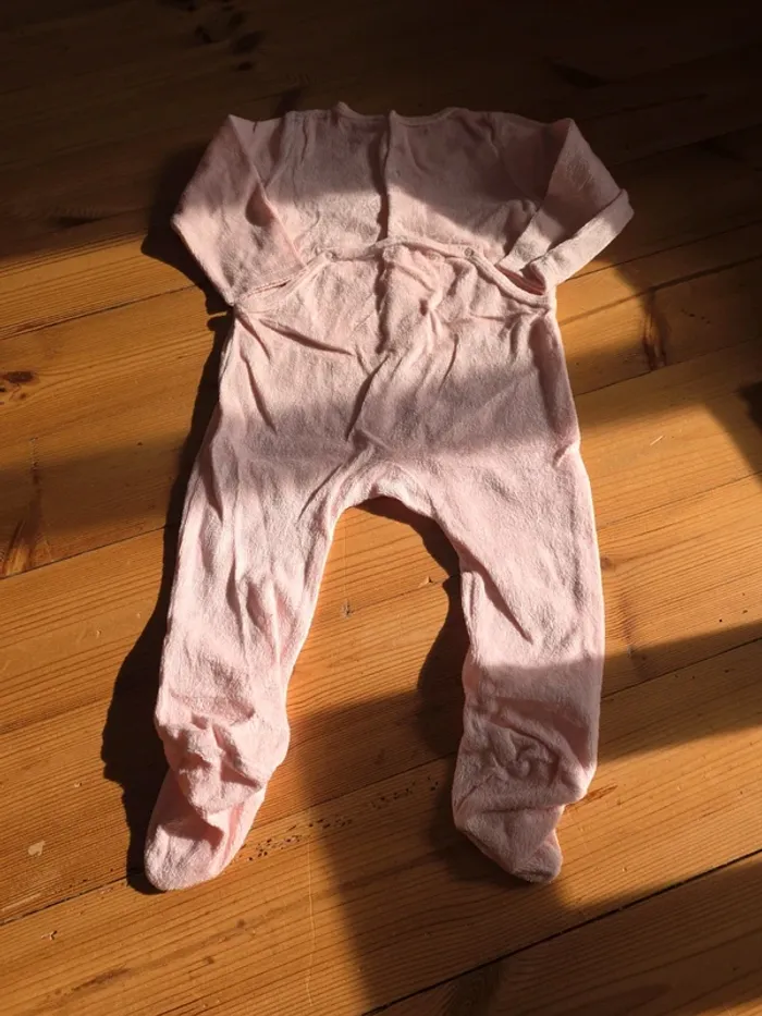 Lot de 3 pyjamas disney 12 mois. - photo numéro 5