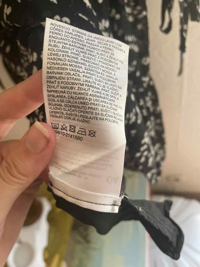 robe noire et blanche - photo numéro 9