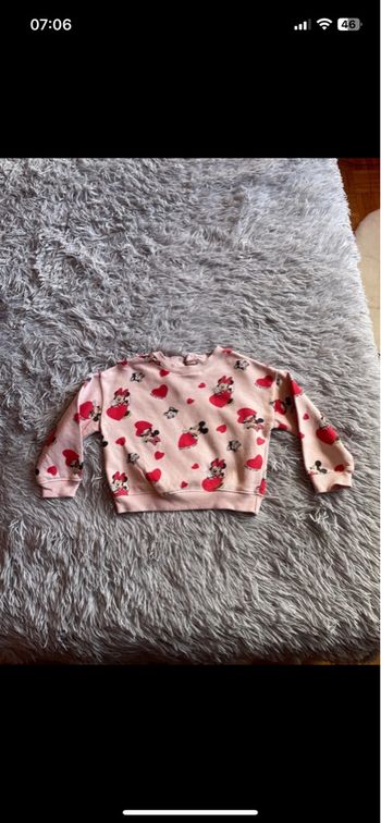 Sweat-shirt Mickey taille 24 mois