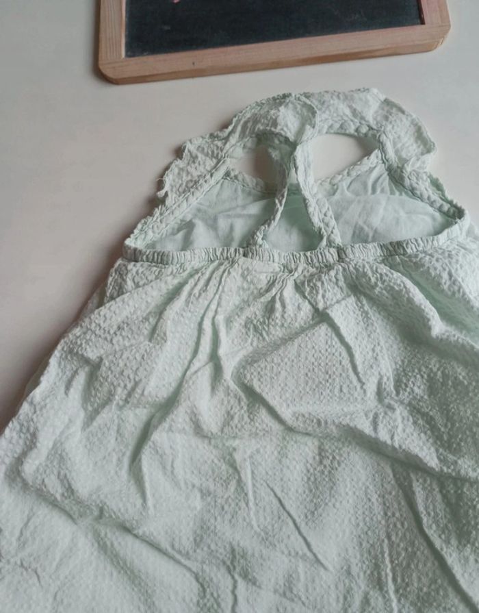 Robe taille 18 mois en très bon état - photo numéro 4