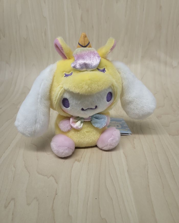 Petite peluche Sanrio Cinnamoroll  Licorne jaune