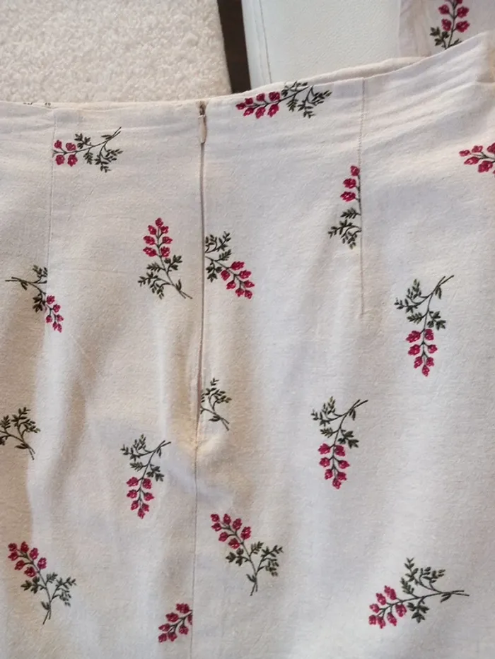 Tailleur jupe - photo numéro 6