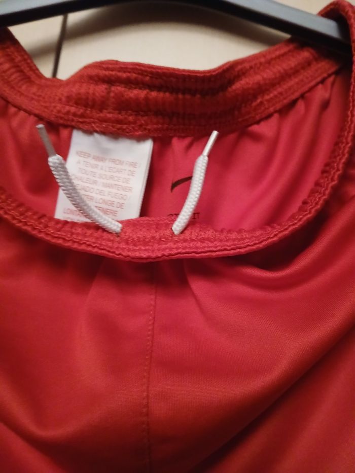 Short sport Nike - photo numéro 2