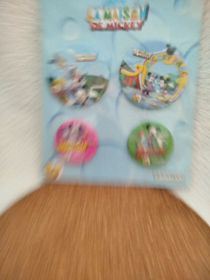 Badge La maison de Mickey - photo numéro 4