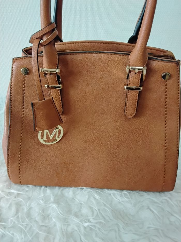 Sac à main 👜 élégant couleur camel parfait état