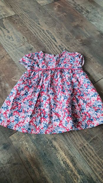 Robe 18 mois en très bon état