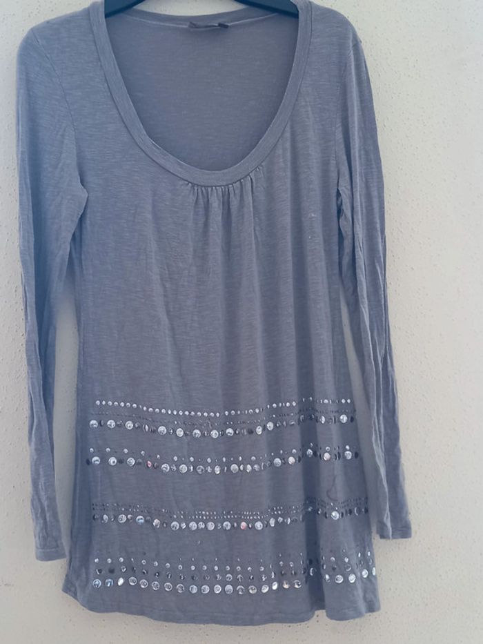 Haut manches longues  Taille : 42/44