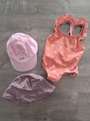 Lot vêtements/accessoires bébé 6 mois