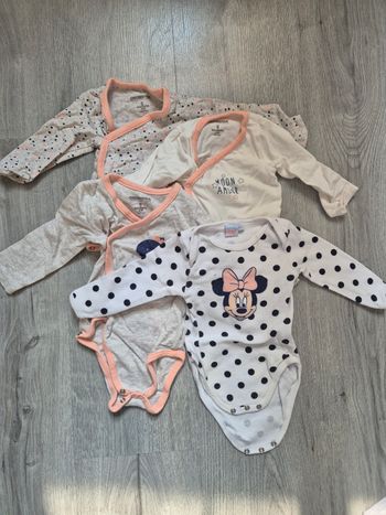 4 bodies fille Manches longues 6 mois