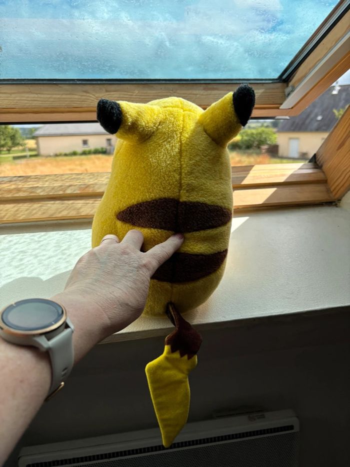 Peluche Pikachu - photo numéro 2